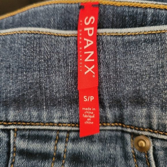 Spanx Distressed Leggings Size Small - Picture 5 of 5